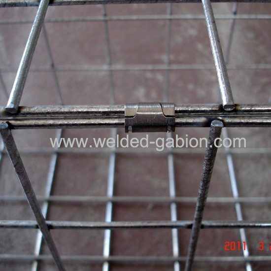 Welded wire mesh gabion